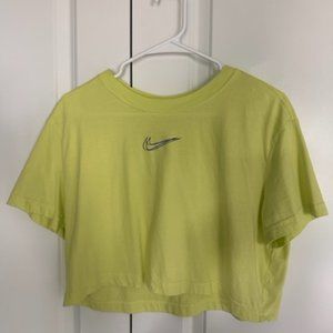 Nike Cropped Loose Fit Tshirt [Medium - 100% COTTON]